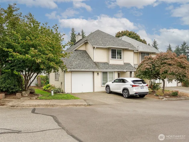 $520,000 | 411 South 328th Place, Federal Way, WA 98003