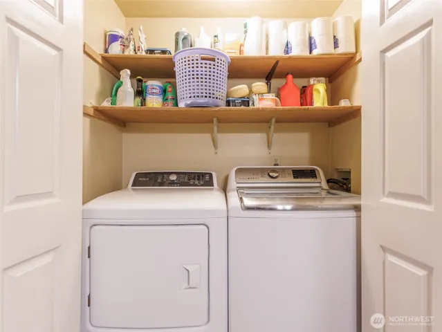 $520,000 | 411 South 328th Place, Federal Way, WA 98003