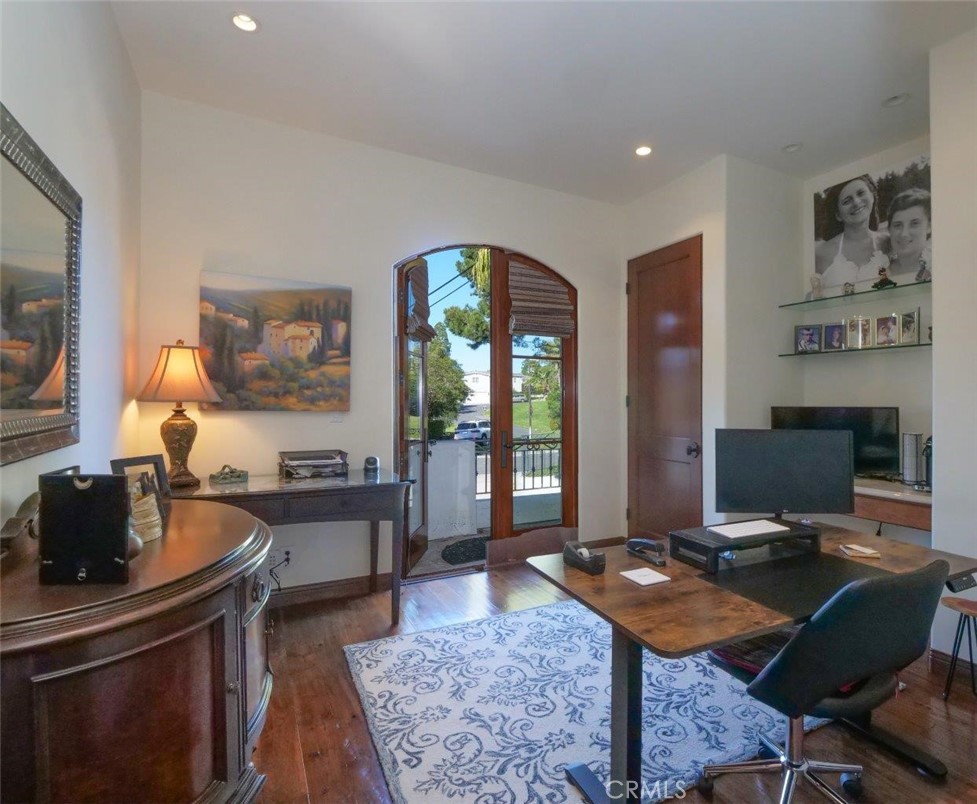 1724 Vía Estudillo Palos Verdes Estates, CA 90274 - Photo 21 of 45 a workspace with furniture and window