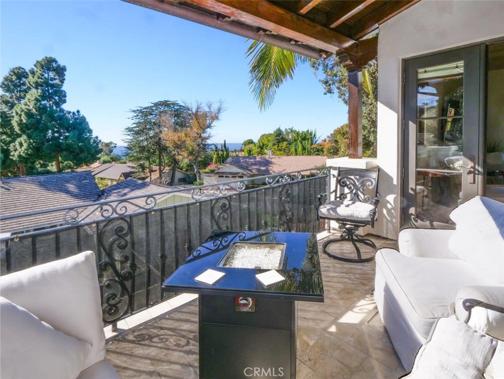 1724 Vía Estudillo Palos Verdes Estates, CA 90274 - Photo 32 of 45 a view of a couches and table in the patio
