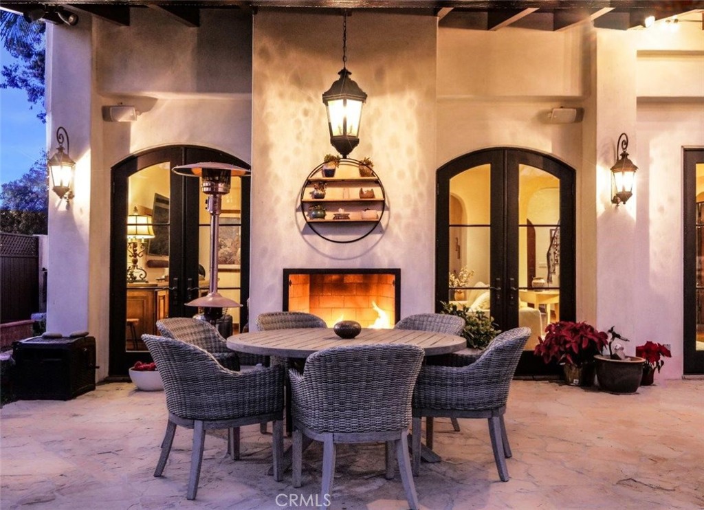 1724 Vía Estudillo Palos Verdes Estates, CA 90274 - Photo 4 of 45 a dining room with furniture and window
