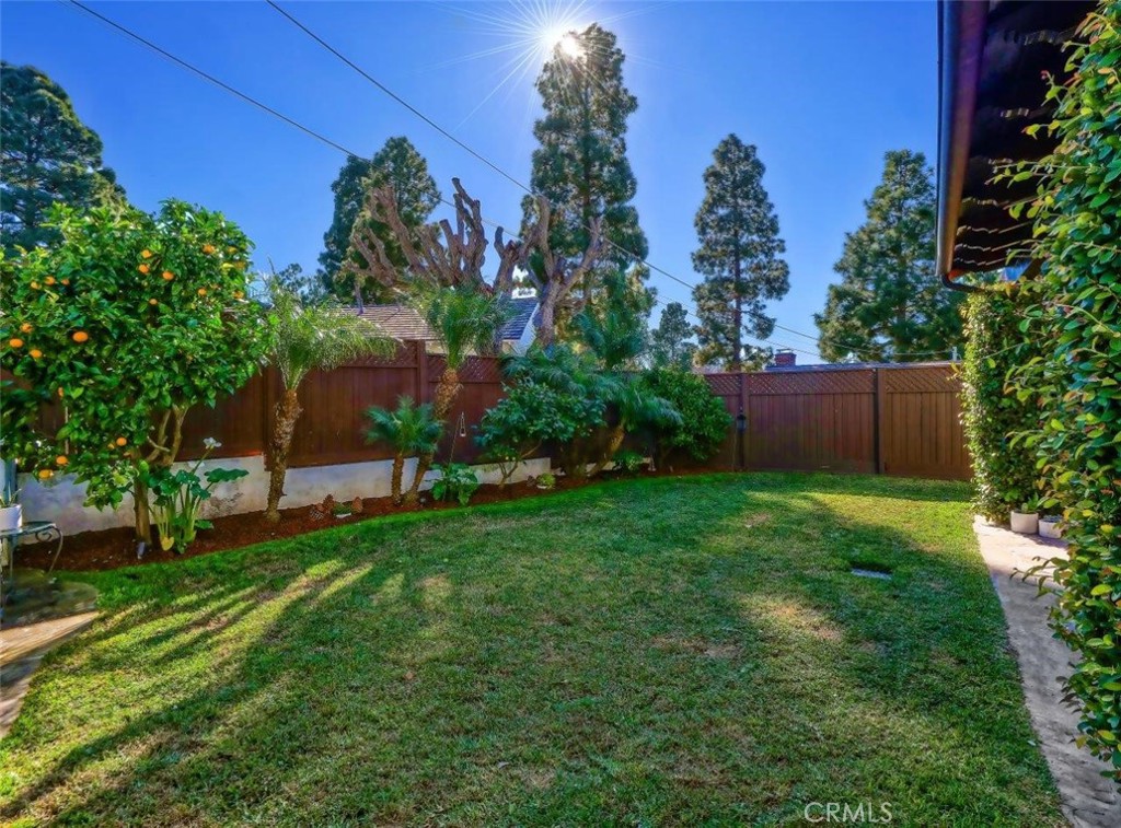 1724 Vía Estudillo Palos Verdes Estates, CA 90274 - Photo 7 of 45 a garden view