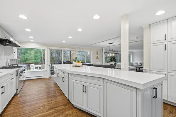 $1,849,000 | 23 Middle Pond Path, Marstons Mills, MA 02648