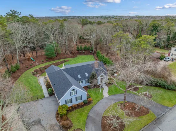 $1,849,000 | 23 Middle Pond Path, Marstons Mills, MA 02648