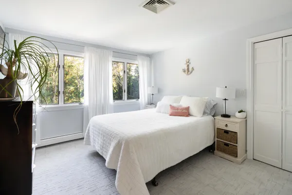 $1,849,000 | 23 Middle Pond Path, Marstons Mills, MA 02648