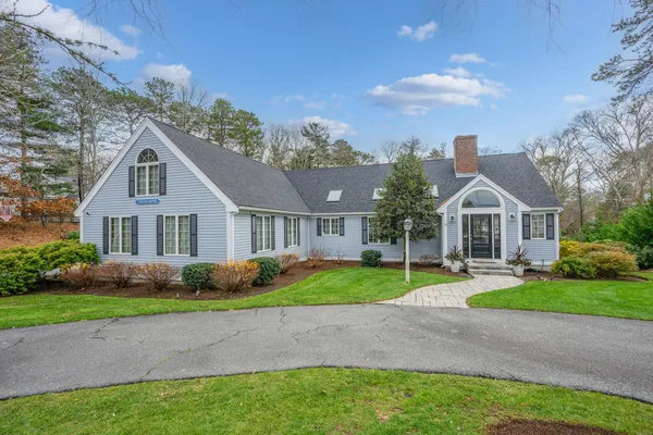 $1,849,000 | 23 Middle Pond Path, Marstons Mills, MA 02648