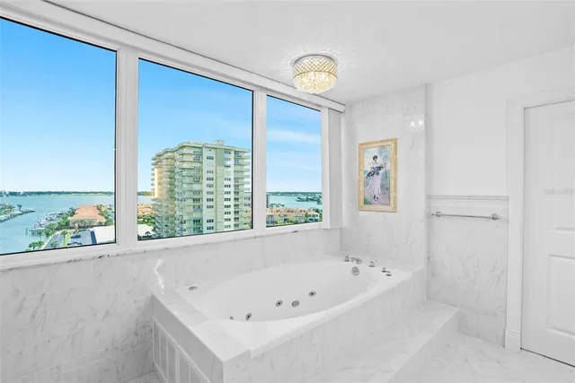 $5,995 | 1600 Gulf Boulevard, Unit 1016, Clearwater Beach, FL 33767