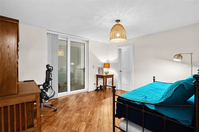 $5,995 | 1600 Gulf Boulevard, Unit 1016, Clearwater Beach, FL 33767