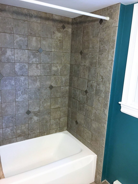 10 Alexander Road Worcester, MA 01606 - Photo 17 of 21 Gallery Image 17
