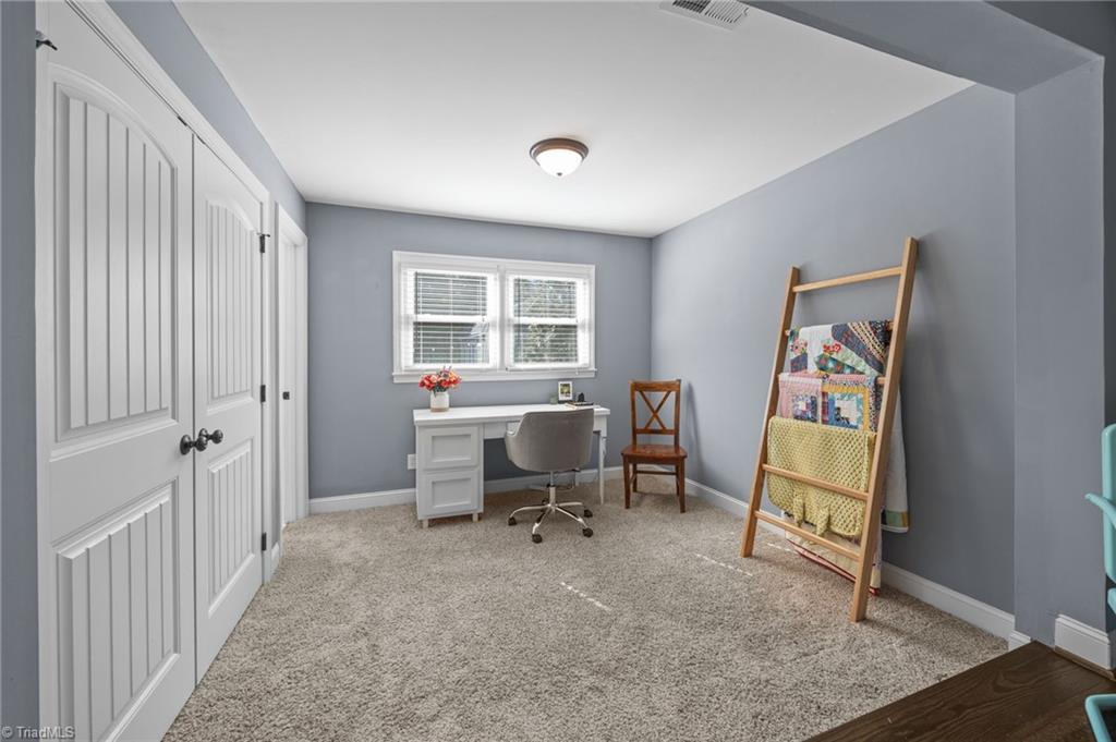 607 Rockspring Road High Point, NC 27262 - Photo 22 of 42 Gallery Image 22