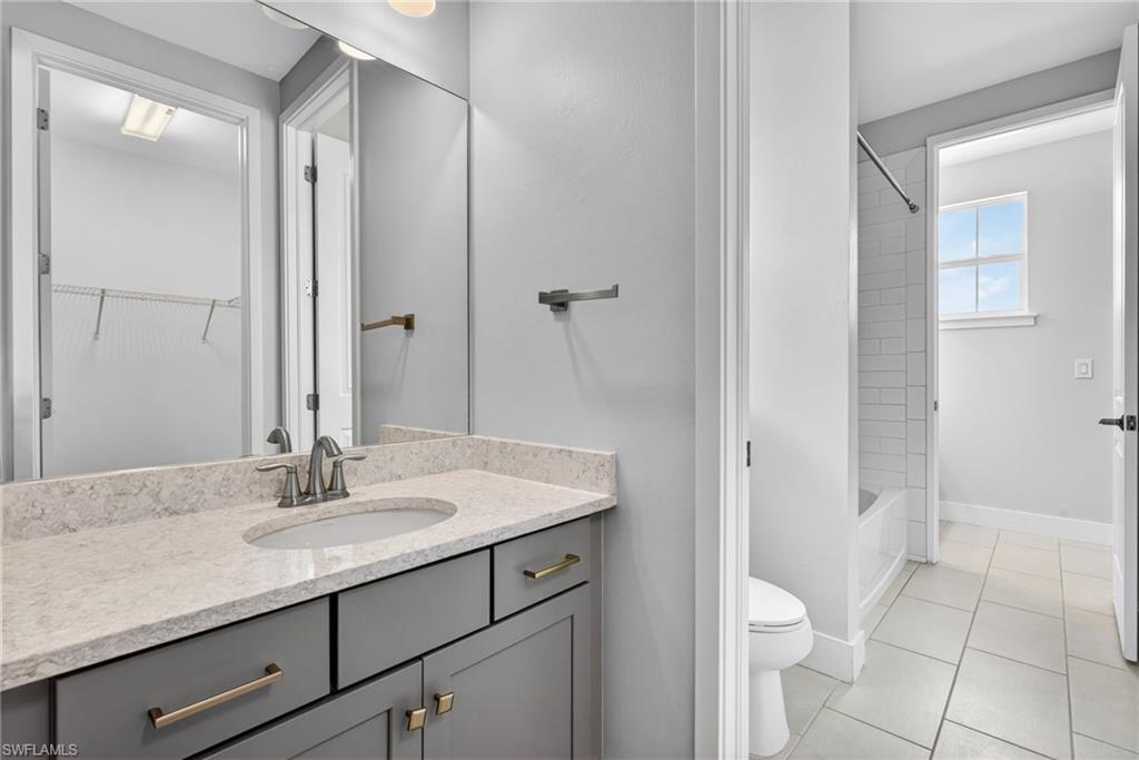 3500 Pilot Circle Naples, FL 34120 - Photo 20 of 23 Photo has been virtually staged. Furnishings, décor, and/or enhancements shown are for illustrative purposes only and may not reflect the current condition of the property.
