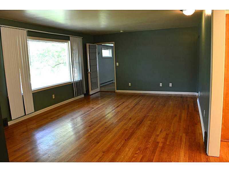 1832 Fairway Drive Springfield, OH 45504 - Photo 7 of 23