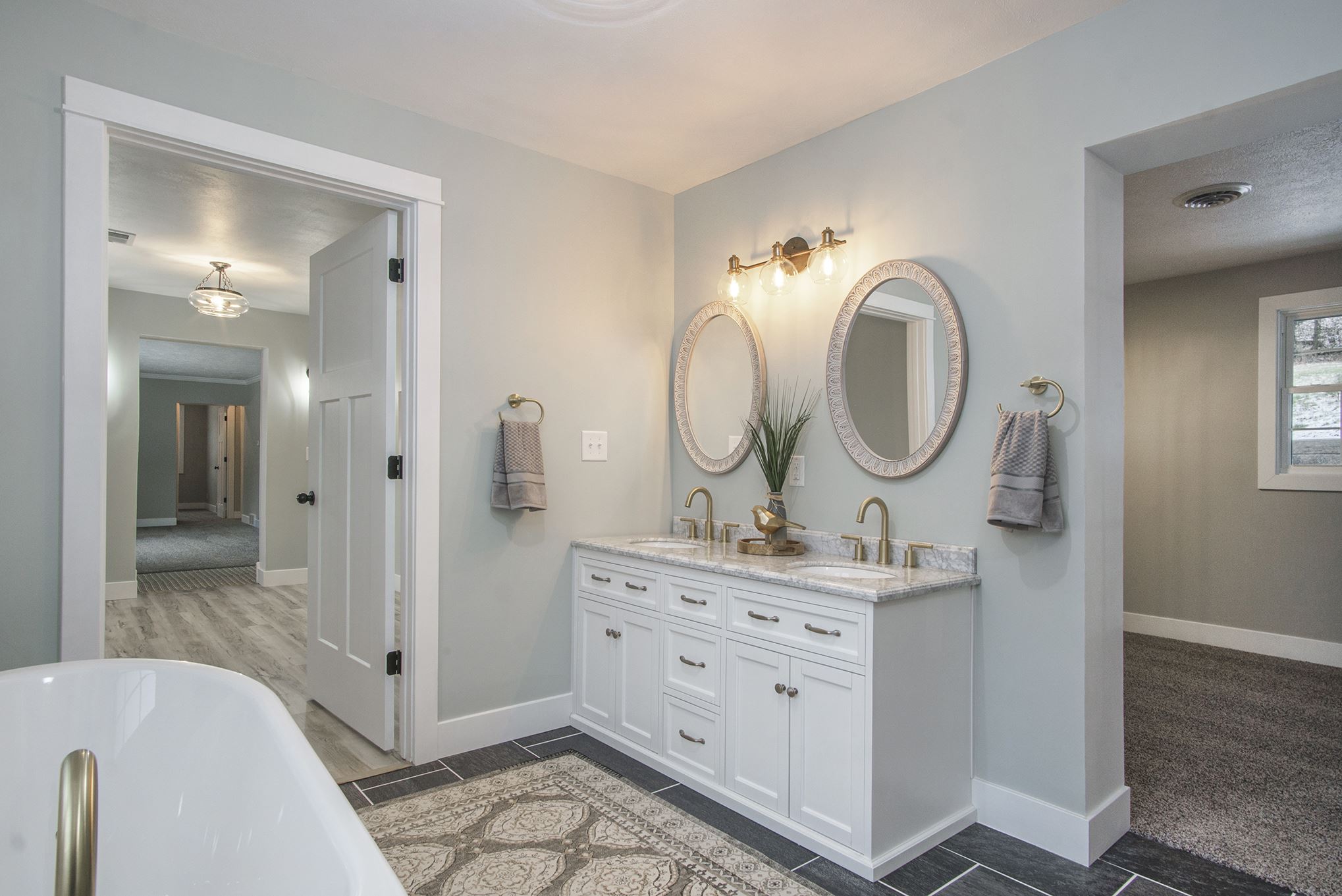 21564 Auten Road South Bend, IN 46628 - Photo 15 of 32 Gallery Image 15