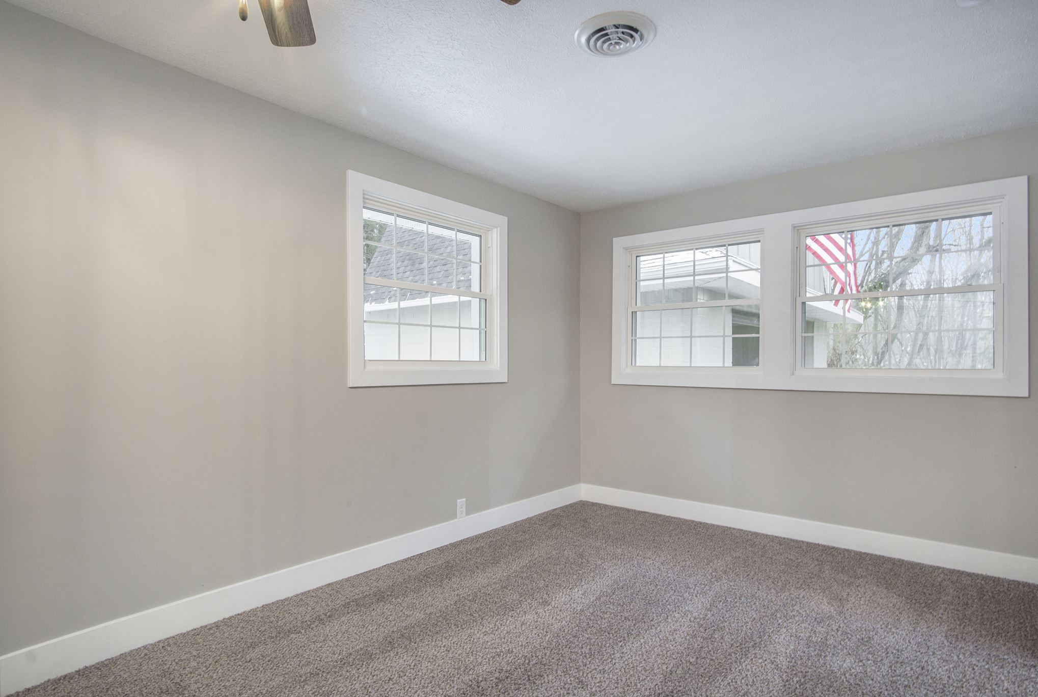 21564 Auten Road South Bend, IN 46628 - Photo 17 of 32 Gallery Image 17