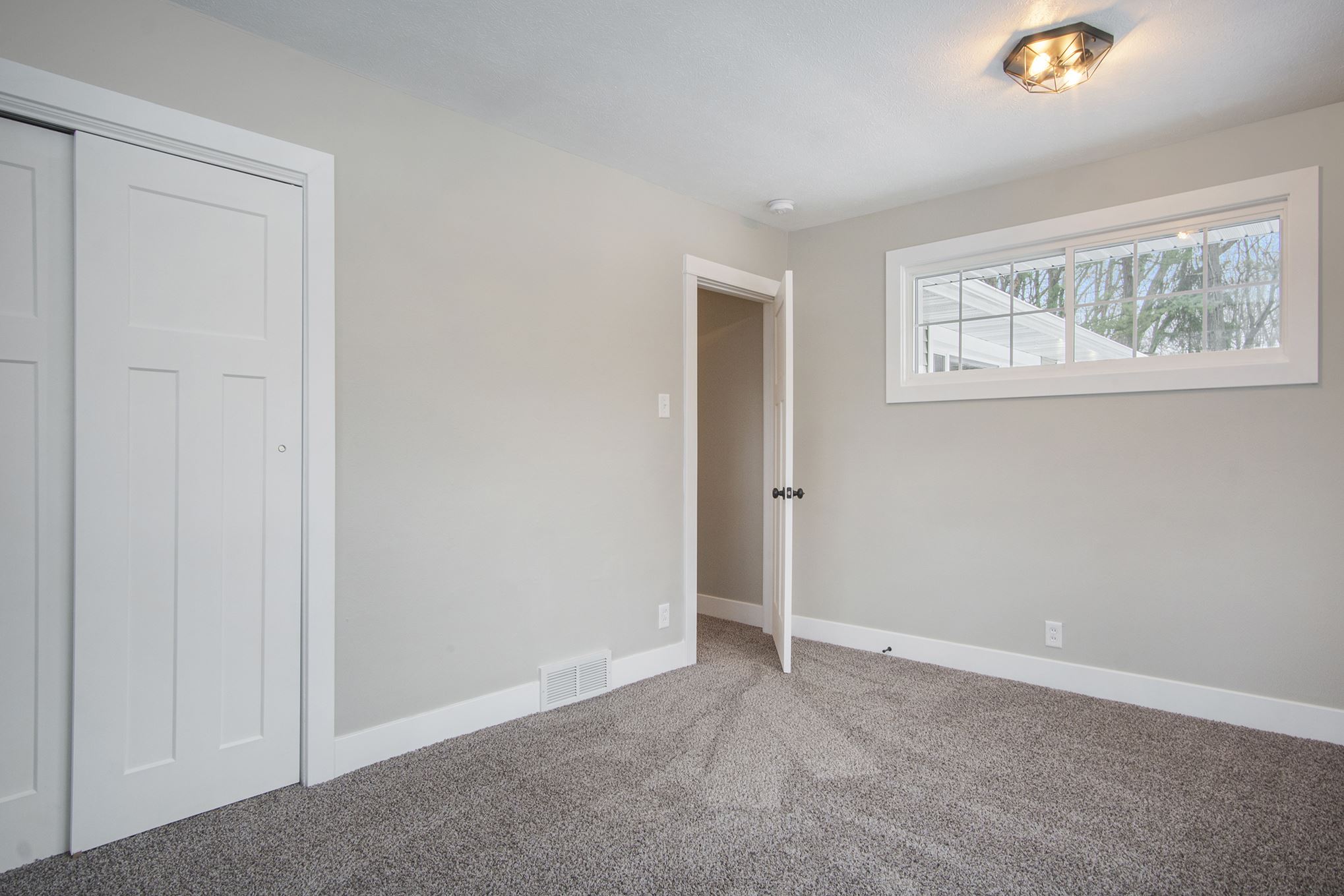21564 Auten Road South Bend, IN 46628 - Photo 18 of 32 Gallery Image 18