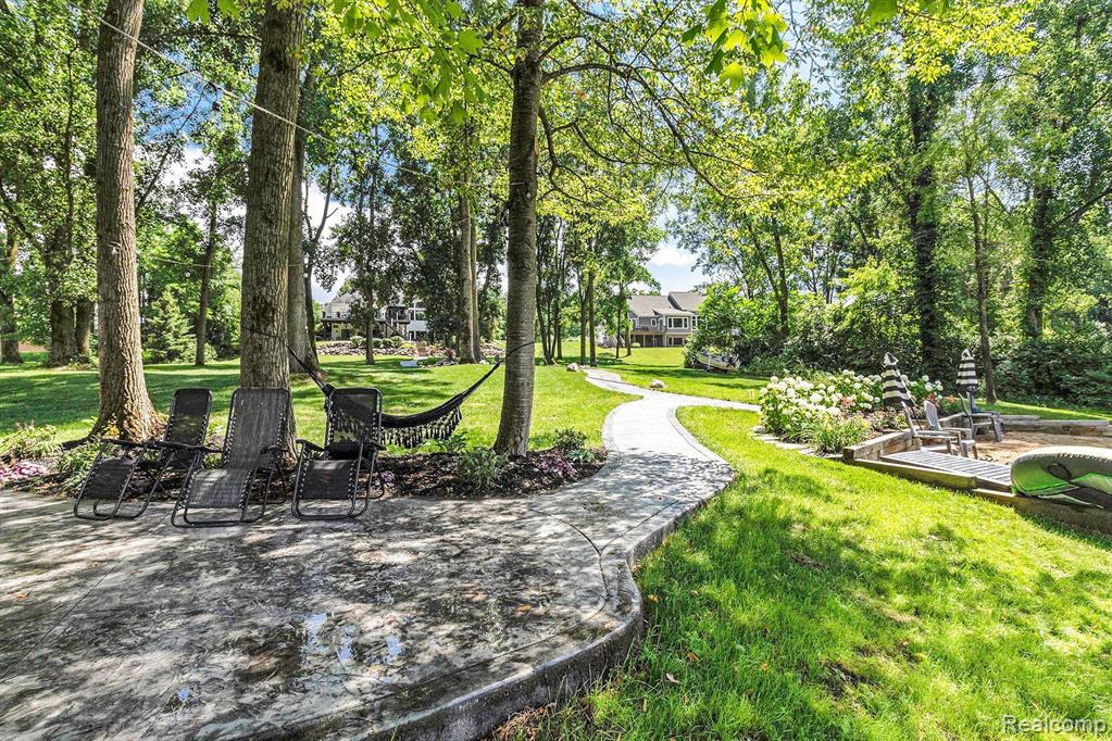 4645 Roya Trail Howell, MI 48843 - Photo 7 of 43