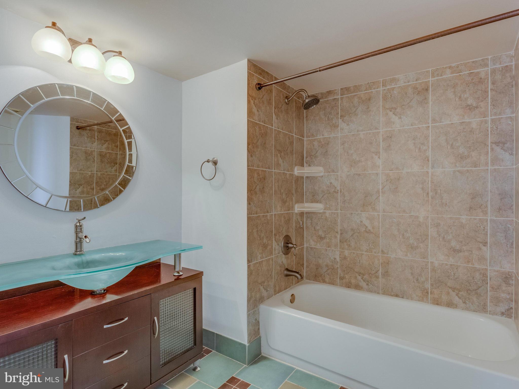 5505 Seminary Road, Unit 1314N Falls Church, VA 22041 - Photo 13 of 30 Bath