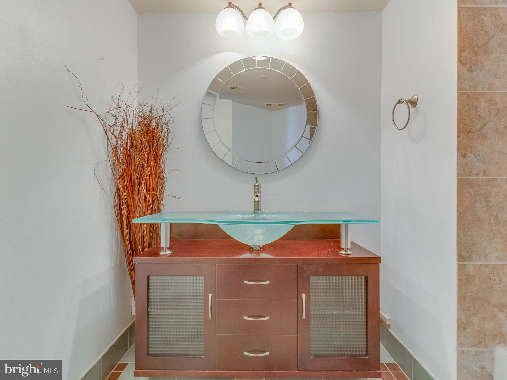 5505 Seminary Road, Unit 1314N Falls Church, VA 22041 - Photo 16 of 30 Bath