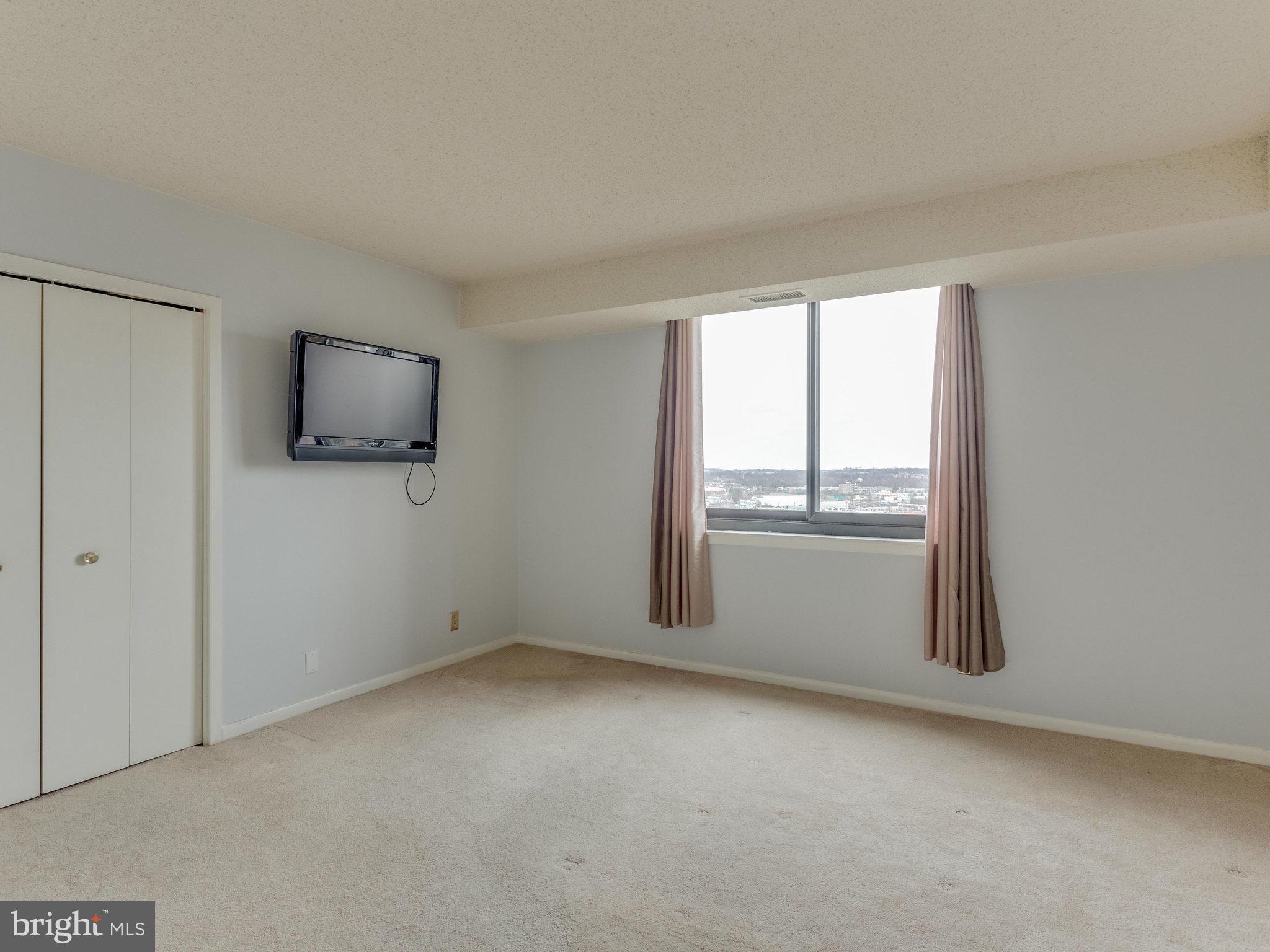 5505 Seminary Road, Unit 1314N Falls Church, VA 22041 - Photo 18 of 30 Bedroom (Master)