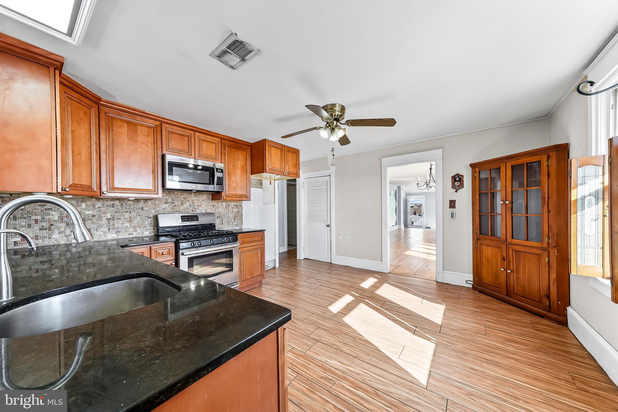 22 Partridge Avenue Ridley Park, PA 19078 - Photo 12 of 32 KITCHEN