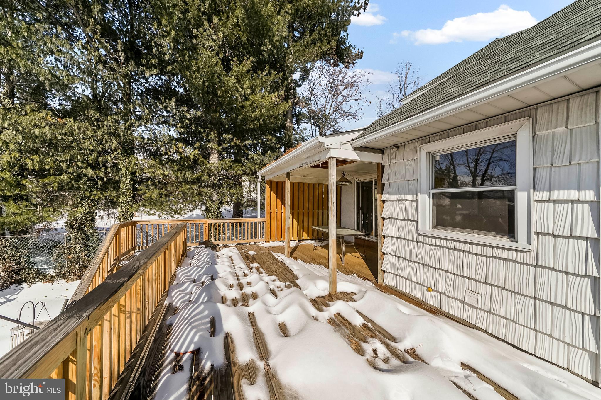 22 Partridge Avenue Ridley Park, PA 19078 - Photo 25 of 32 BEAUTIFUL DECK