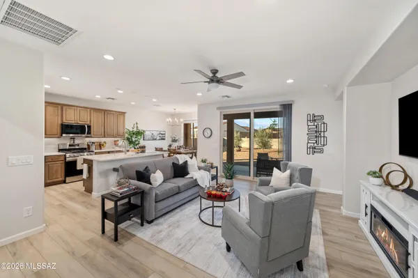 $399,900 | 1820 North Banneker Lane, Green Valley, AZ 85614