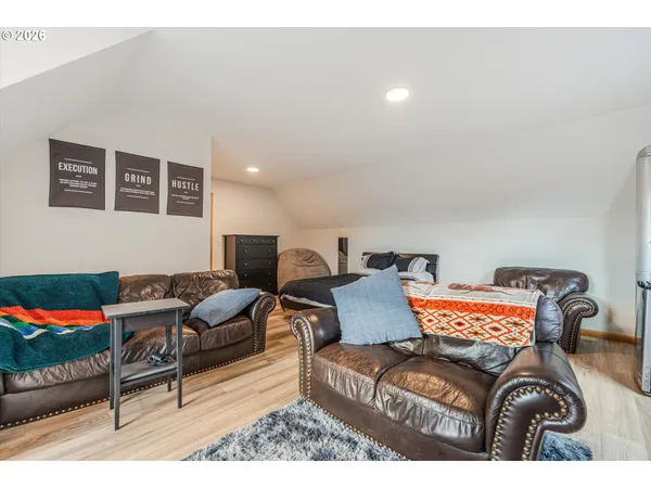 $879,900 | 44450 Southeast Tuckridge Road, Sandy, OR 97055