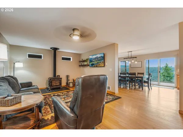 $879,900 | 44450 Southeast Tuckridge Road, Sandy, OR 97055