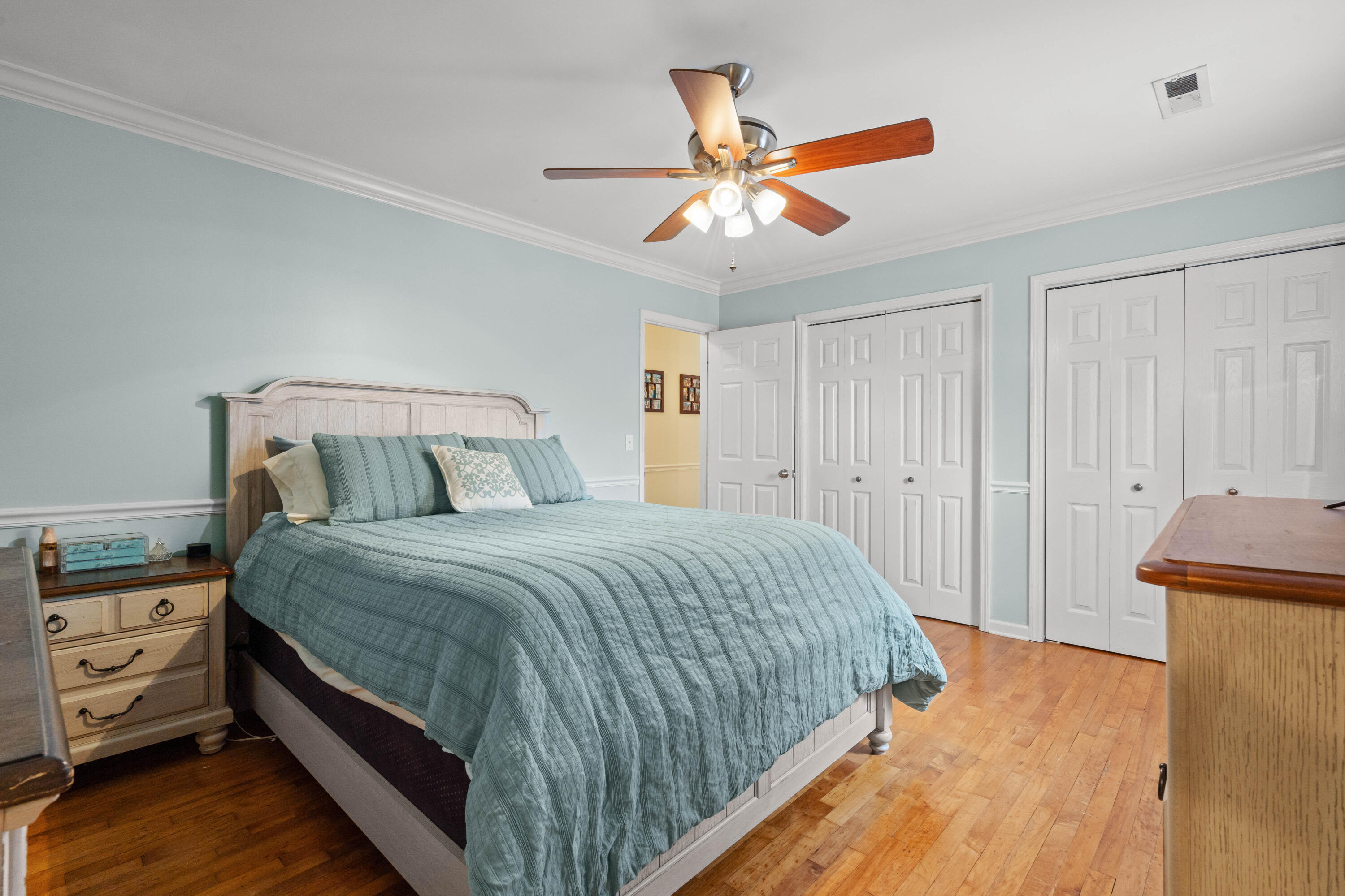1515 Wakendaw Road Mount Pleasant, SC 29464 - Photo 13 of 30 EYE00085