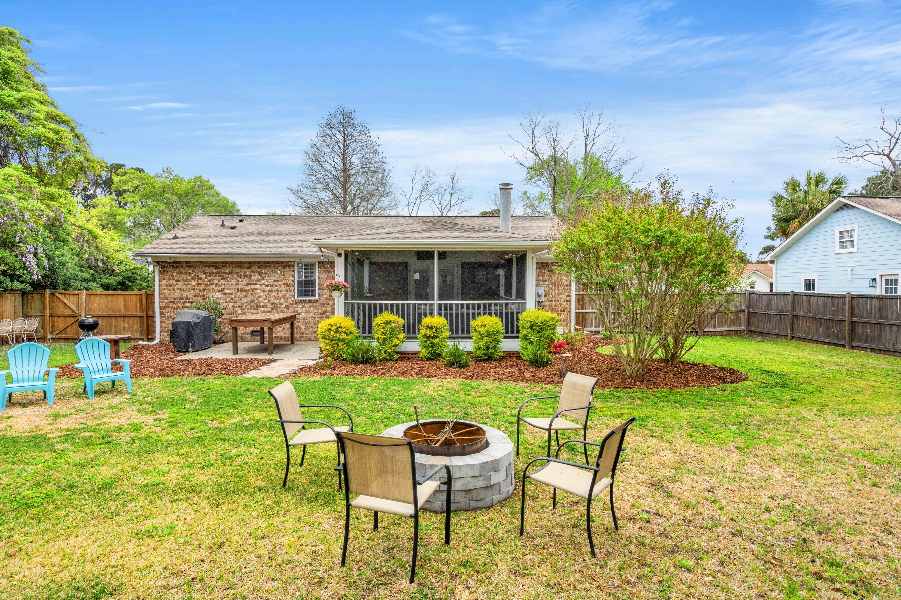 1515 Wakendaw Road Mount Pleasant, SC 29464 - Photo 27 of 30 EYE00007