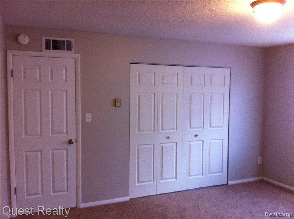 1500 Normandy Road Clawson, MI 48017 - Photo 17 of 20 BEDROOM2.jpg