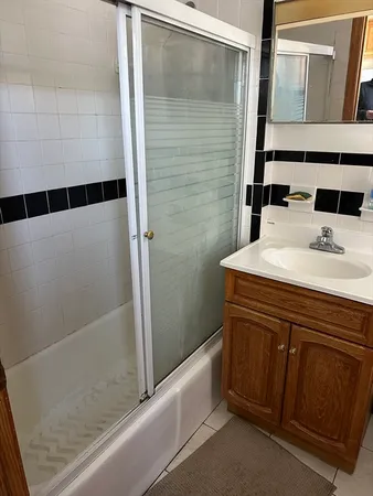 $4,200 | 1 Ossipee Road, Unit 2, Somerville, MA 02144