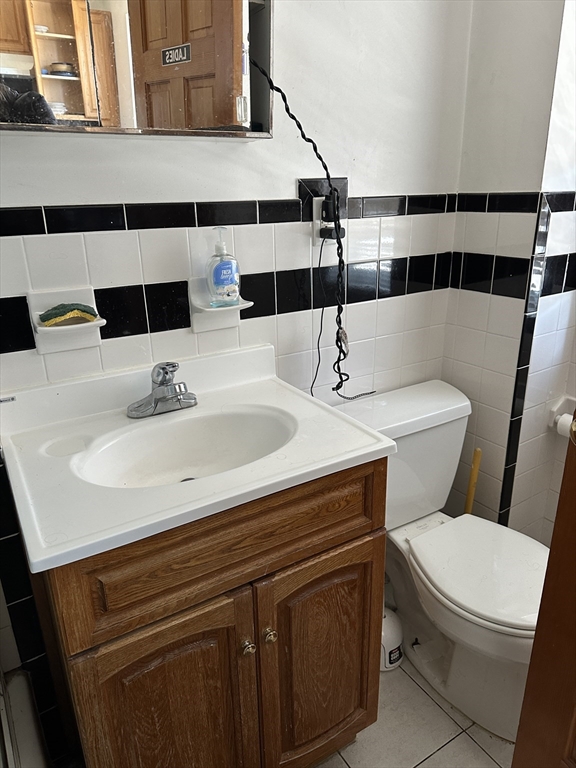 1 Ossipee Road, Unit 2 Somerville, MA 02144 - Photo 4 of 15