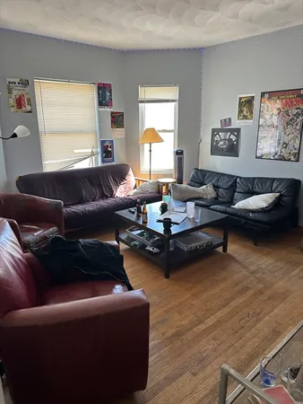 $4,200 | 1 Ossipee Road, Unit 2, Somerville, MA 02144