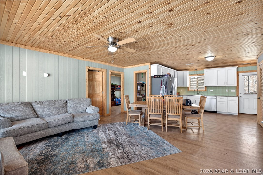 31962 Georgia Road Gravois Mills, MO 65037 - Photo 4 of 43