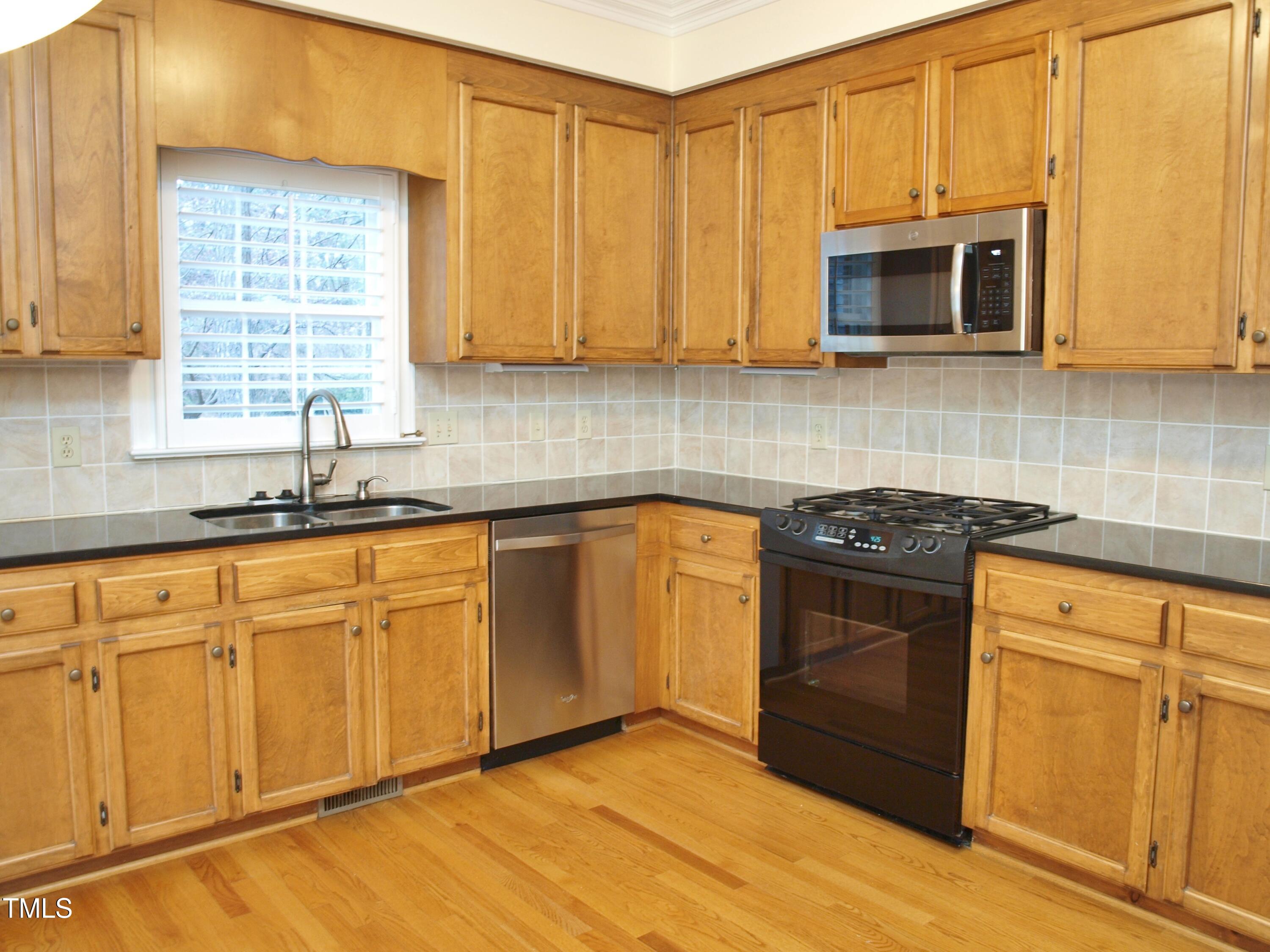 7822 Coach House Lane Raleigh, NC 27615 - Photo 8 of 19 5