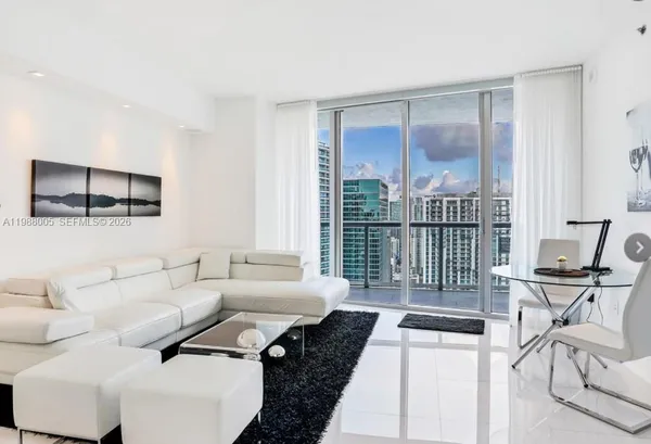 $3,200 | 475 Brickell Avenue, Unit 4310, Miami, FL 33131