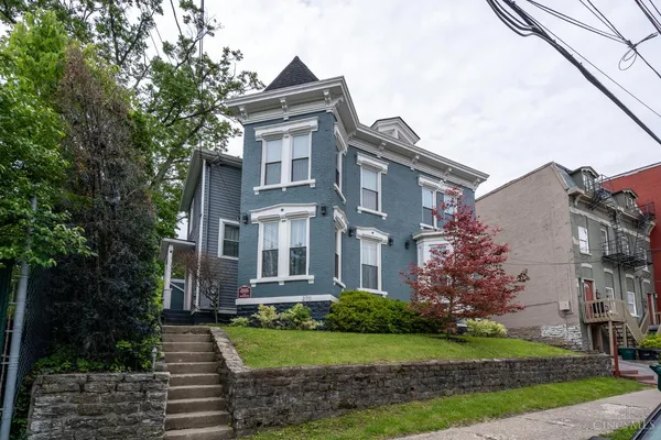 $565,000 | 2713 Price Avenue, Cincinnati, OH 45204