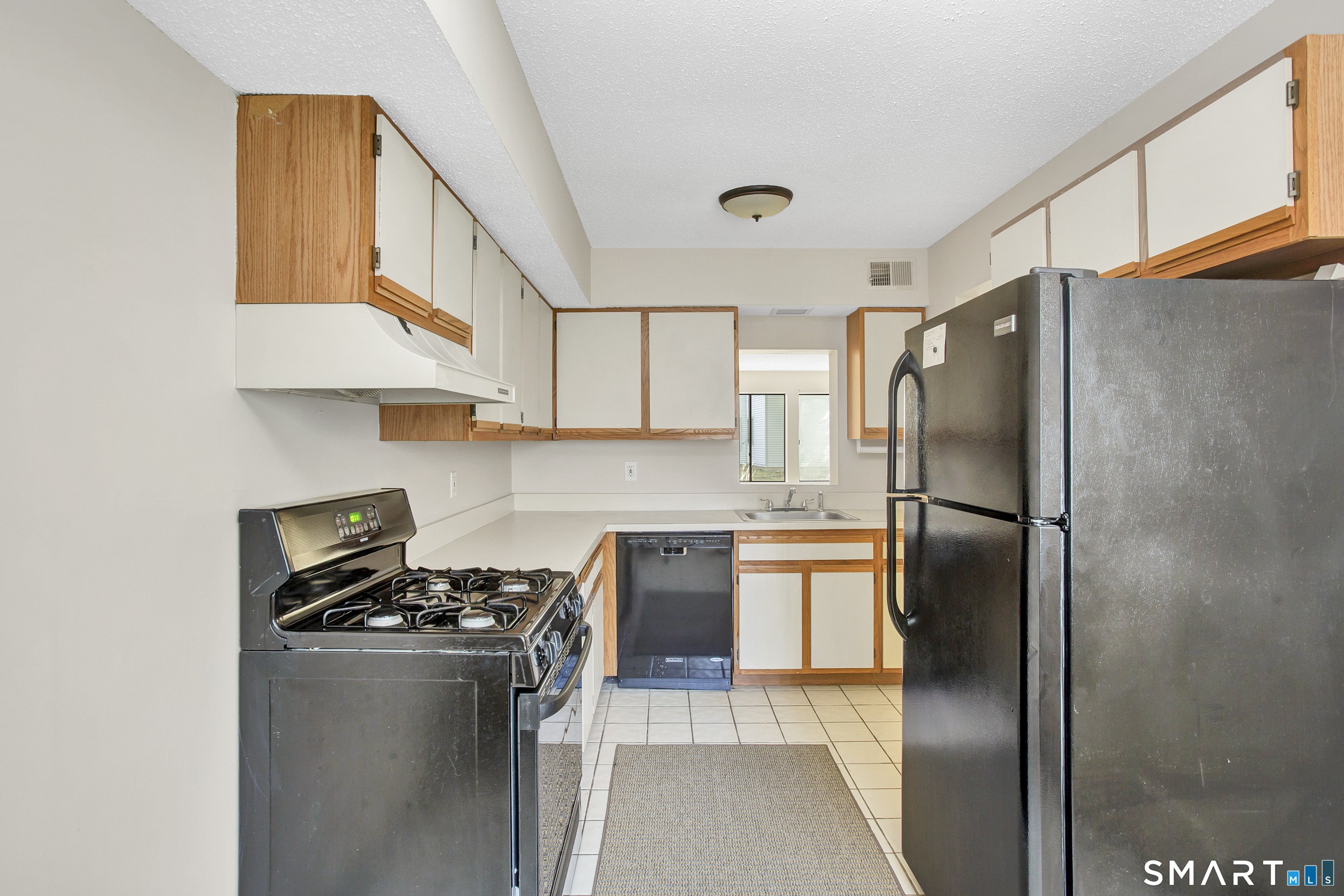 9 Talcott Forest Road, Unit C Farmington, CT 06032 - Photo 4 of 23 Gallery Image 4