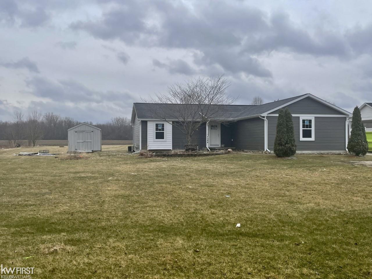 7044 East Richfield Road Davison, MI 48423 - Photo 17 of 17 50104483-16.JPG