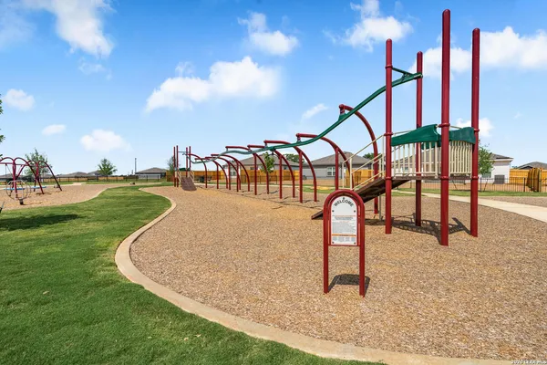 $373,900 | 16174 Farmer, Lytle, TX 78052