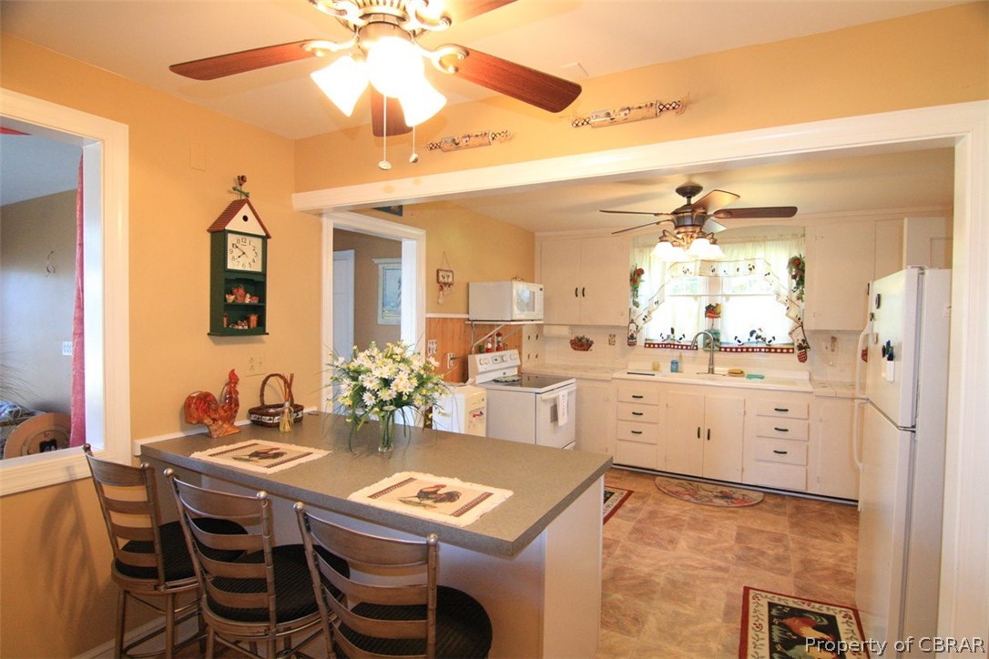 6116 Morattico Road Lancaster, VA 22503 - Photo 22 of 25 Breakfast Bar