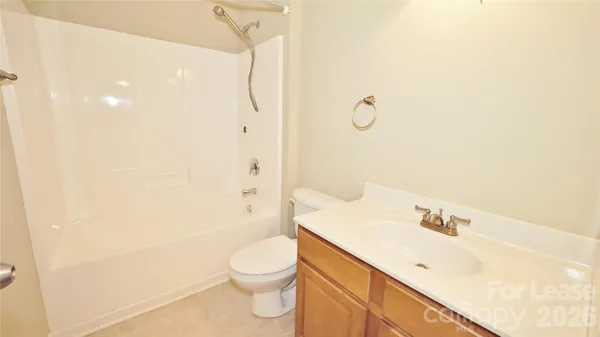 $2,400 | 6860 Lakecrest Court, Denver, NC 28037