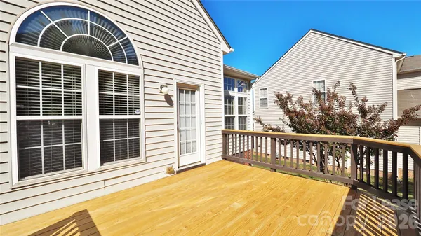 $2,400 | 6860 Lakecrest Court, Denver, NC 28037