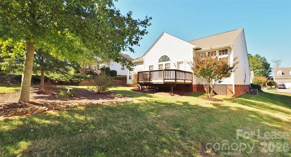 $2,400 | 6860 Lakecrest Court, Denver, NC 28037