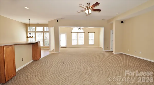 $2,400 | 6860 Lakecrest Court, Denver, NC 28037