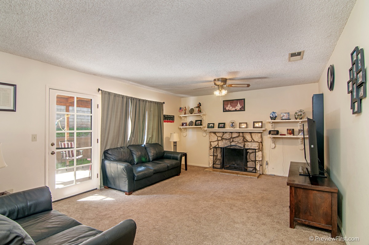 13704 Powers Road Poway, CA 92064 - Photo 5 of 12
