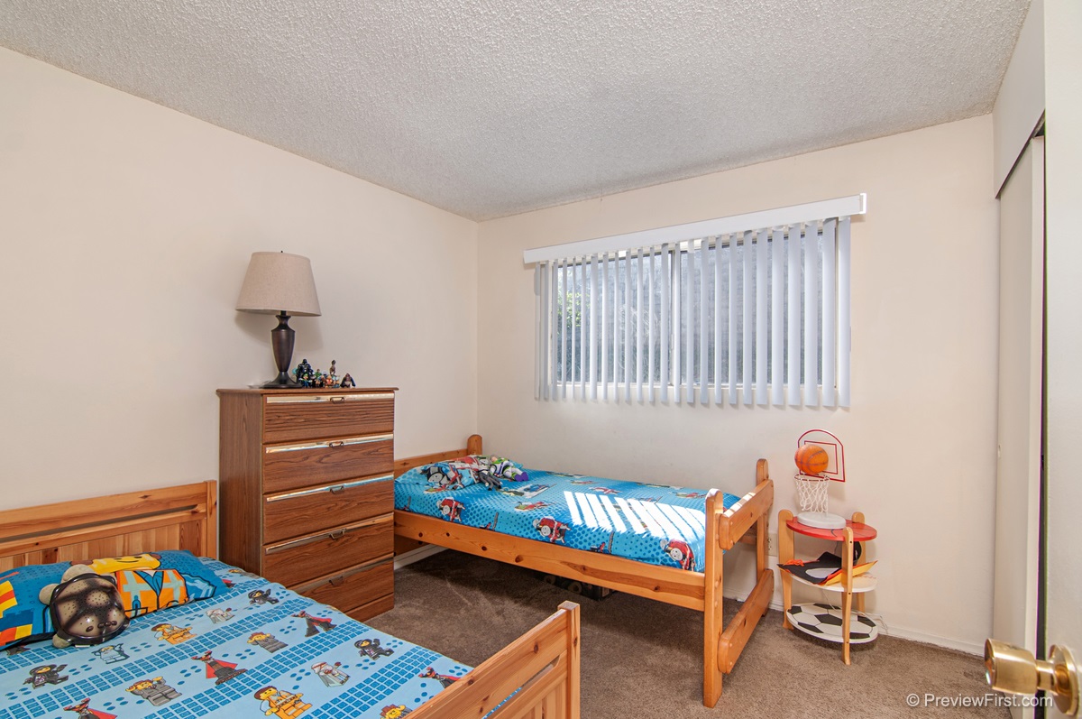 13704 Powers Road Poway, CA 92064 - Photo 6 of 12