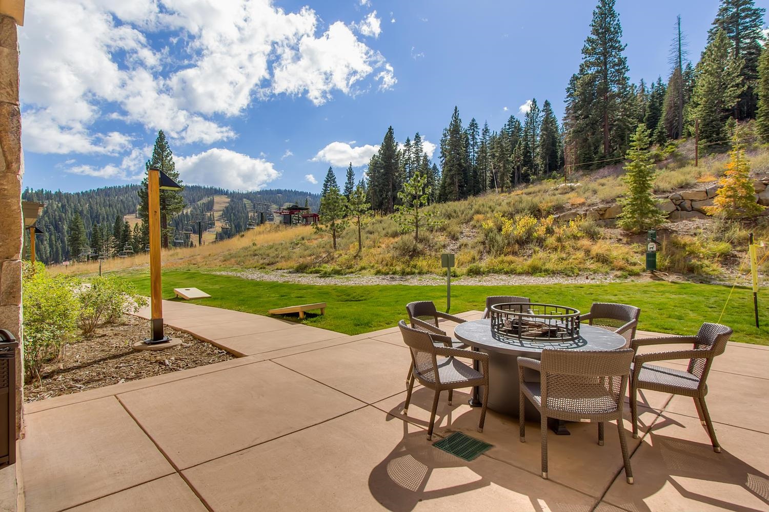 13051 Ritz Carlton Highlands Court, Unit 4308 INTEREST 8 Truckee, CA 96161 - Photo 13 of 26 a view of an chairs and tables in the patio