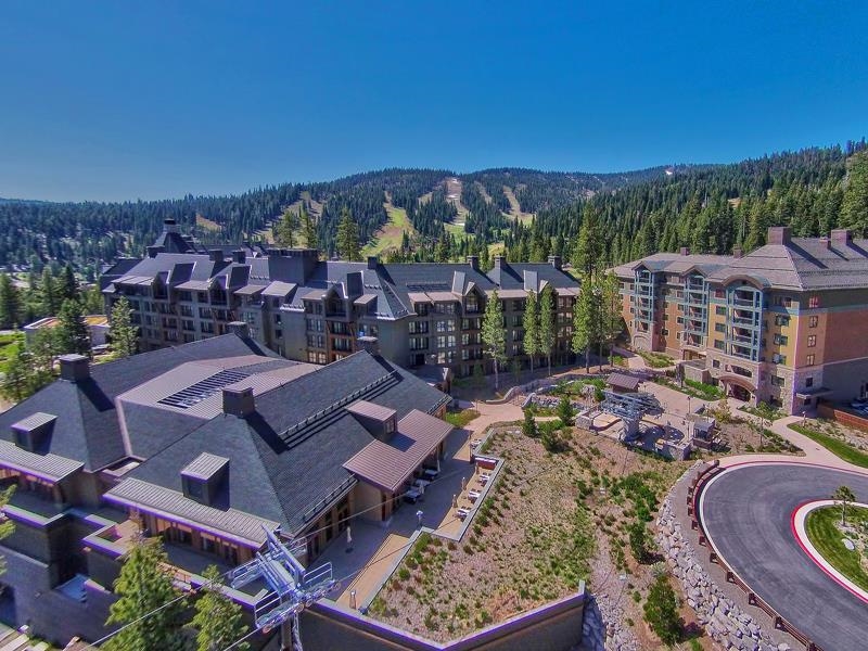 13051 Ritz Carlton Highlands Court, Unit 4308 INTEREST 8 Truckee, CA 96161 - Photo 23 of 26 an aerial view of multiple house